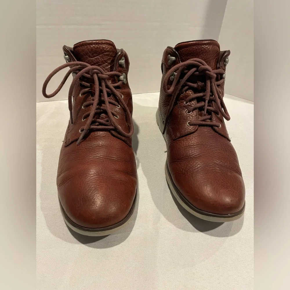 UGG Harvin Treadlite Burgundy Red Leather Lace Up Ankle Boot Men’s Size 11